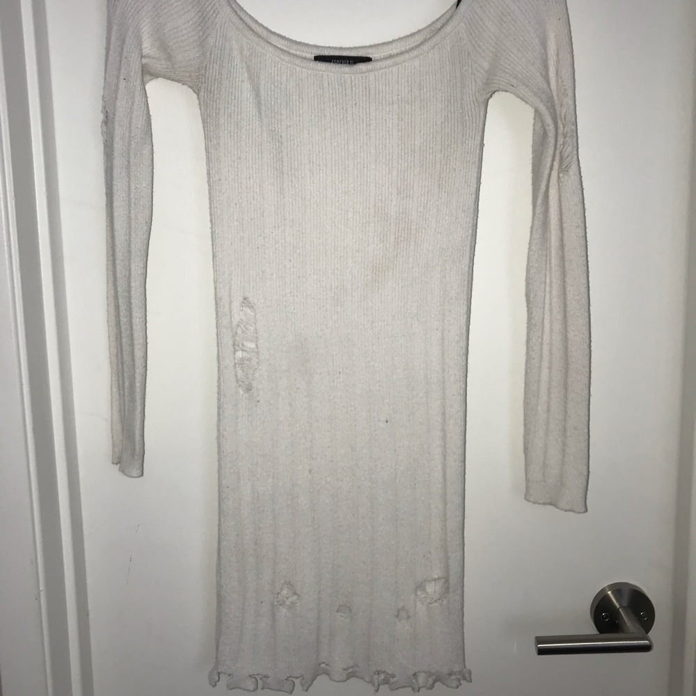 🐥 3/$25 *Bundle & SAVE!**Distressed Sweater Dress